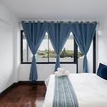 Loxton Apartment