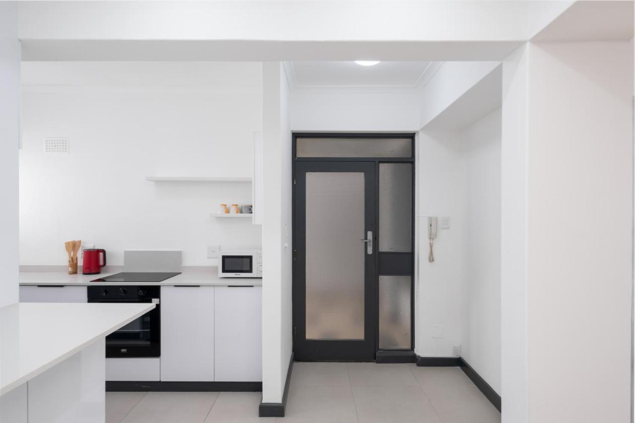 Loxton Apartment *